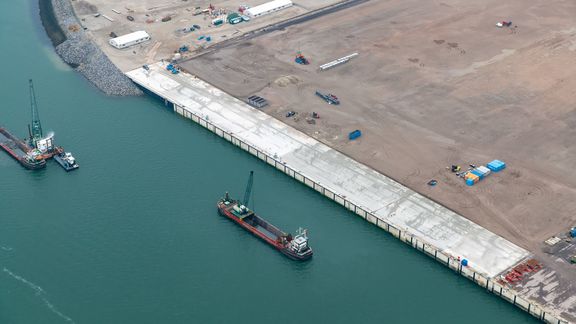 SIF Group's nieuwe slimme kademuur is opgeleverd