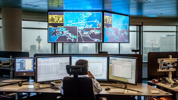 Cover van de brochure meld en bestelproces schip