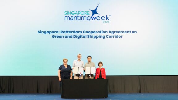  Samenwerkingsovereenkomst getekend om hun inspanningen voor de Rotterdam-Singapore Green 