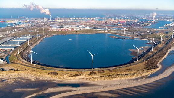 Slufter op Maasvlakte 2 vanuit de lucht gefotografeerd