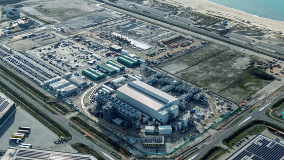 De bouw van Holland Hydrogen 1, de waterstoffabriek van Shell, is in volle gang en de bouw van AlyGator is begonnen.