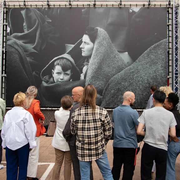 Gevel onthulling BlueExhibit photography