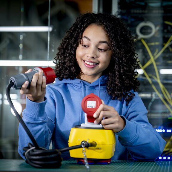 Meisje ontdekt elektroset in Portlantis