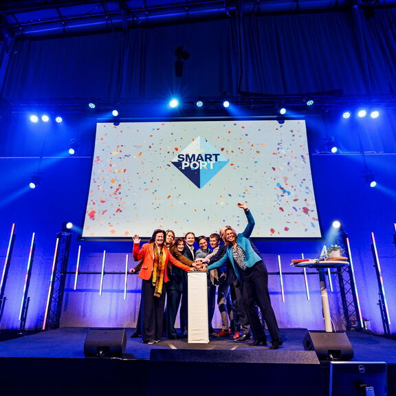 Met een druk op de knop wordt de verlenging van SmartPort gevierd