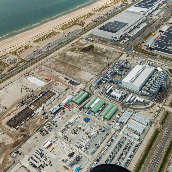 ELYGator en Holland Hydrogen 1 in aanbouw op Maasvlakte 2